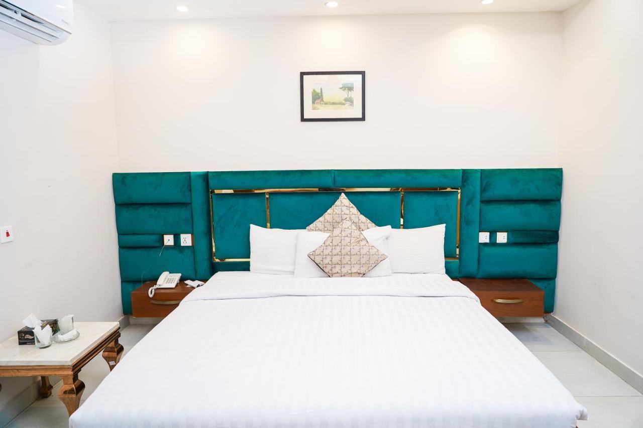 Hotel Avalon Suites Μουλτάν Εξωτερικό φωτογραφία
