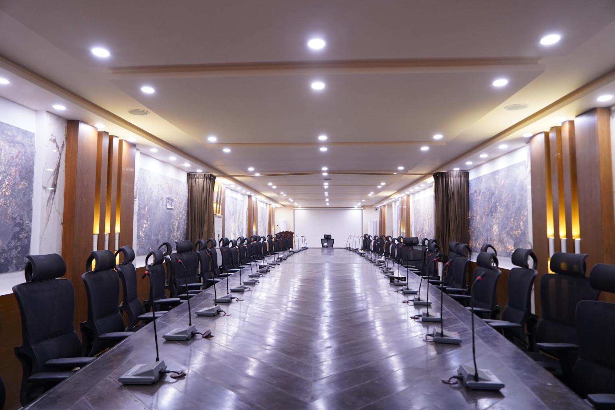 Hotel Avalon Suites Μουλτάν Εξωτερικό φωτογραφία