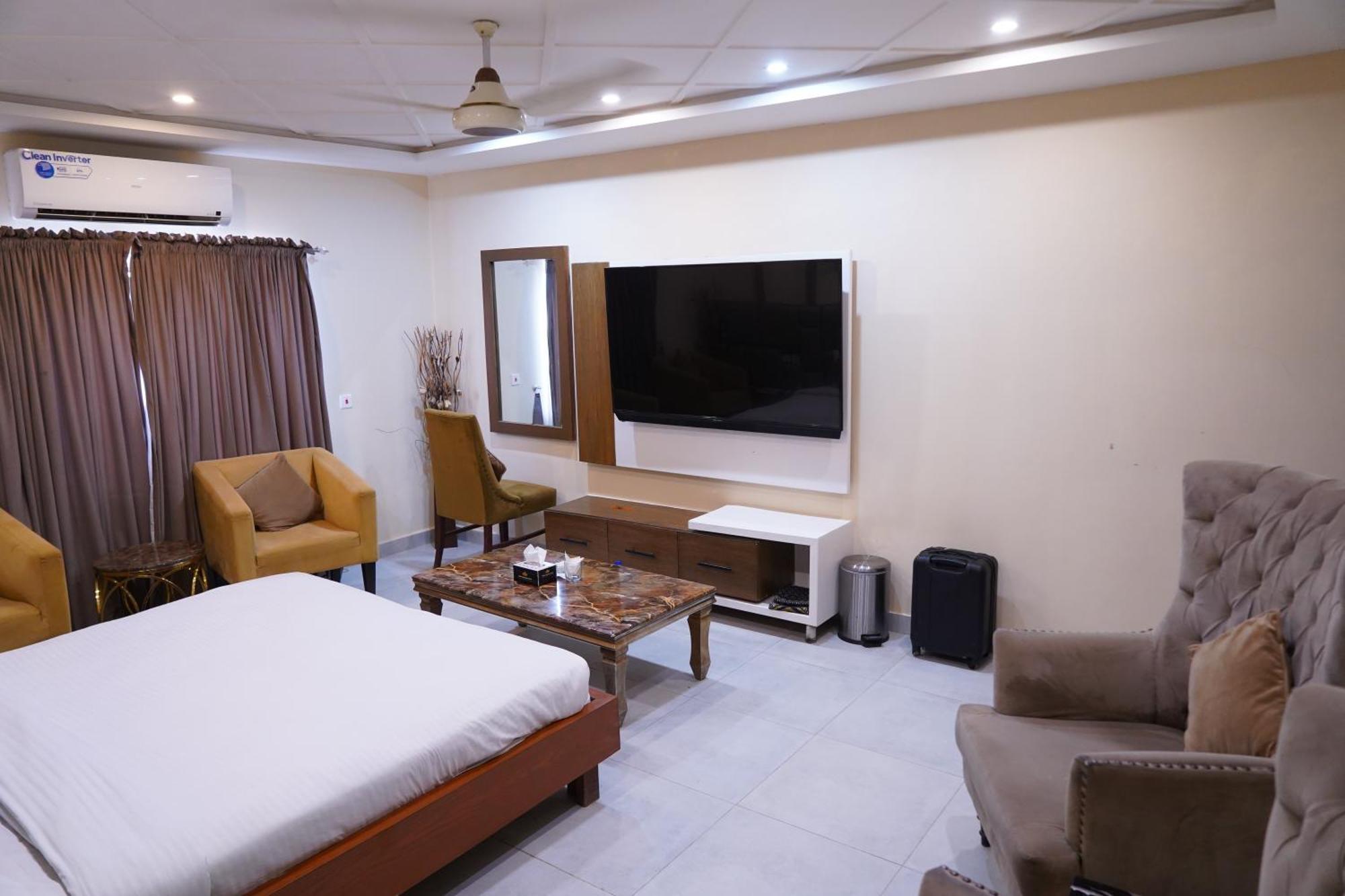 Hotel Avalon Suites Μουλτάν Εξωτερικό φωτογραφία