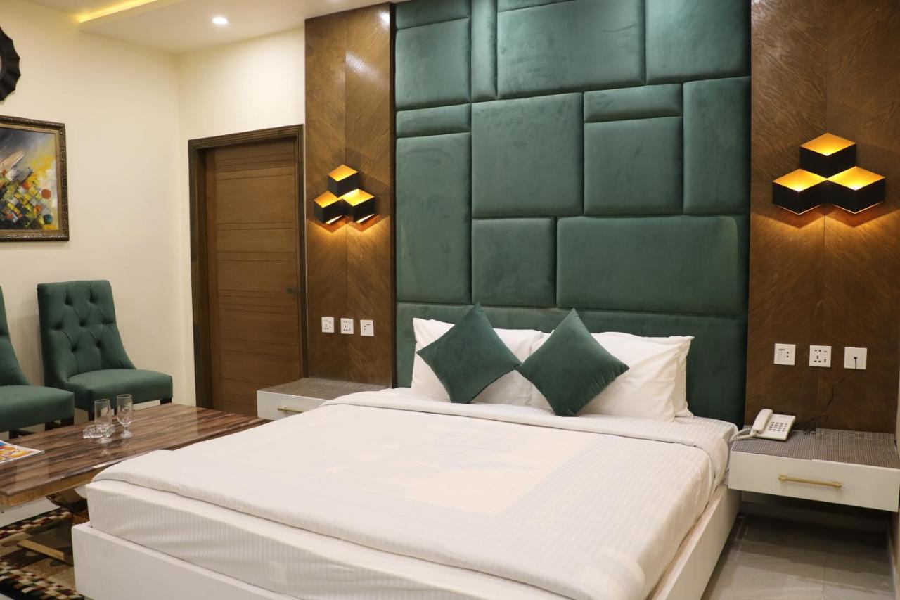 Hotel Avalon Suites Μουλτάν Εξωτερικό φωτογραφία